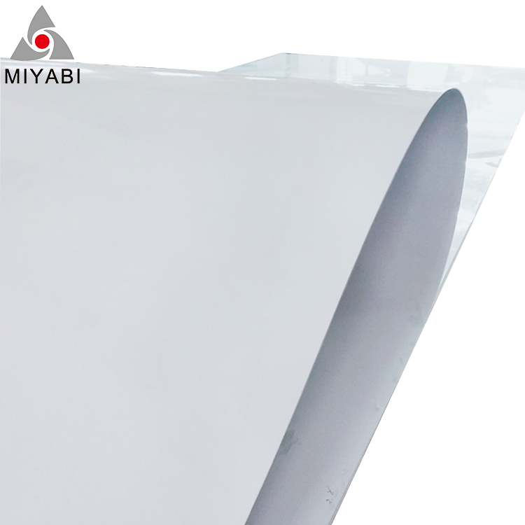 為什么選擇玻璃鋼平板？強度與輕便的完美結合